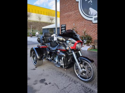 HARLEY-DAVIDSON TRIKE TRI GLIDE 1923 CVO
