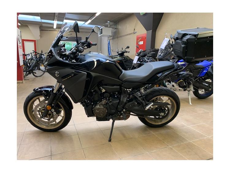 YAMAHA TRACER 7
