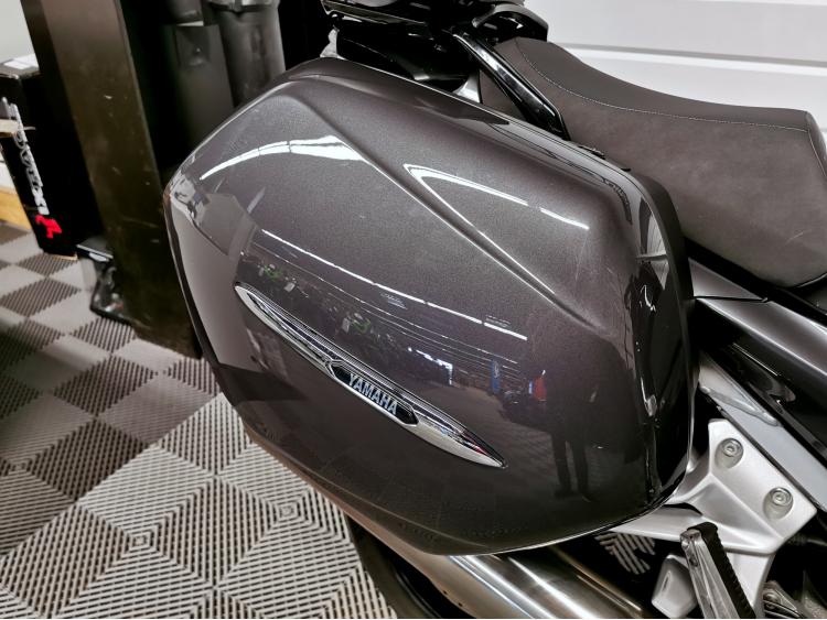 YAMAHA FJR 1300 - Boite 6 - Suspensions pilotées - FJR1300