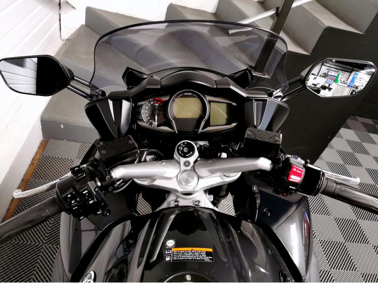 YAMAHA FJR 1300 - Boite 6 - Suspensions pilotées - FJR1300