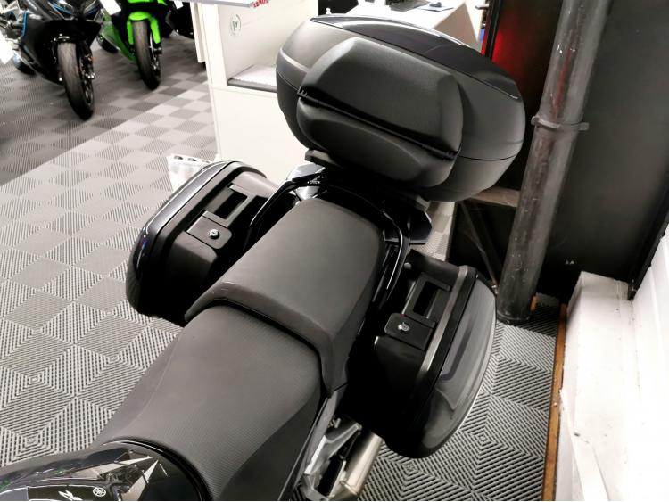 YAMAHA FJR 1300 - Boite 6 - Suspensions pilotées - FJR1300