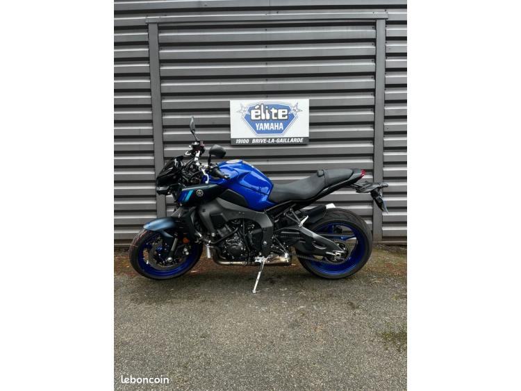 YAMAHA MT-10