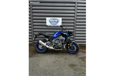 YAMAHA MT-10