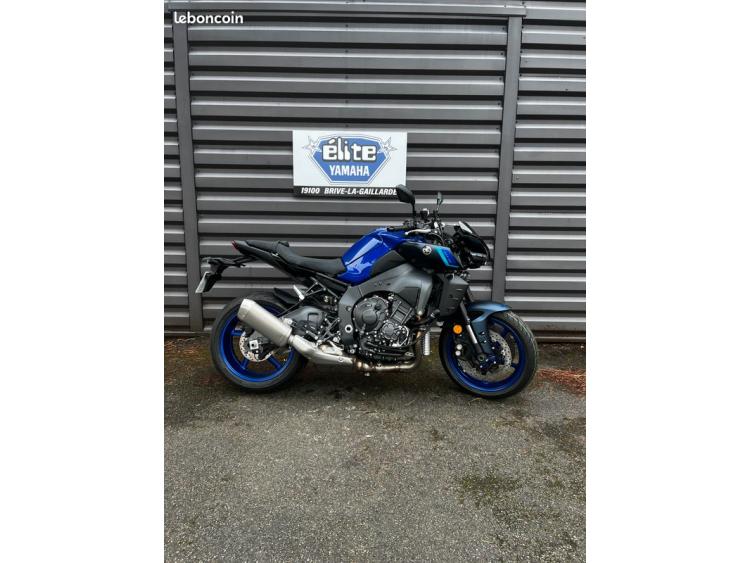 YAMAHA MT-10