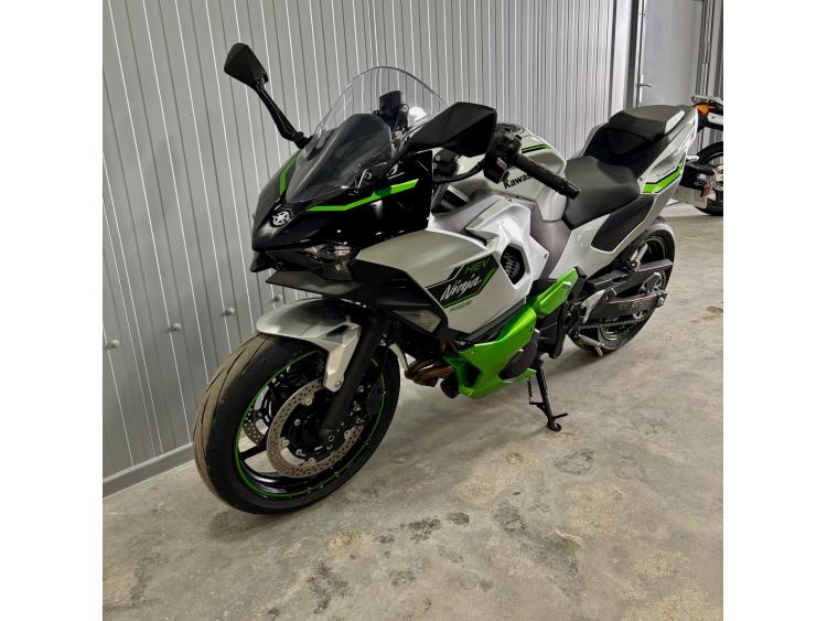 KAWASAKI Ninja 7 Hybrid