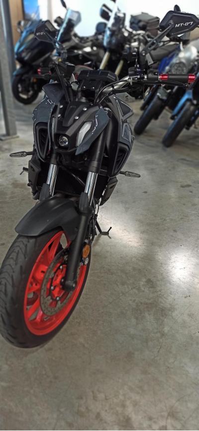 YAMAHA MT-07