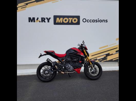 DUCATI MONSTER-IE 900