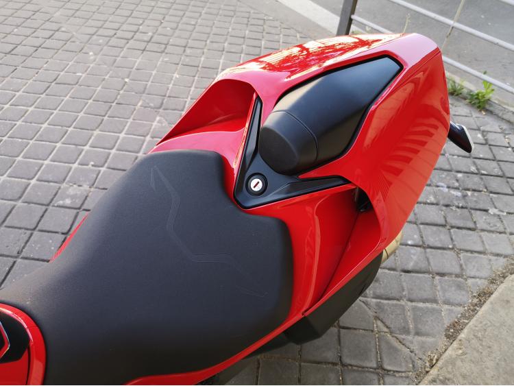 DUCATI STREETFIGHTER V2 S A2 