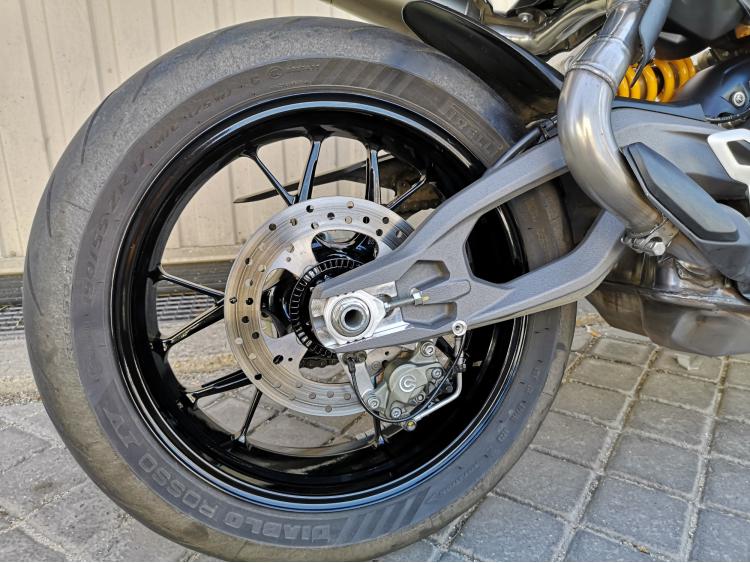 DUCATI STREETFIGHTER V2 S A2 