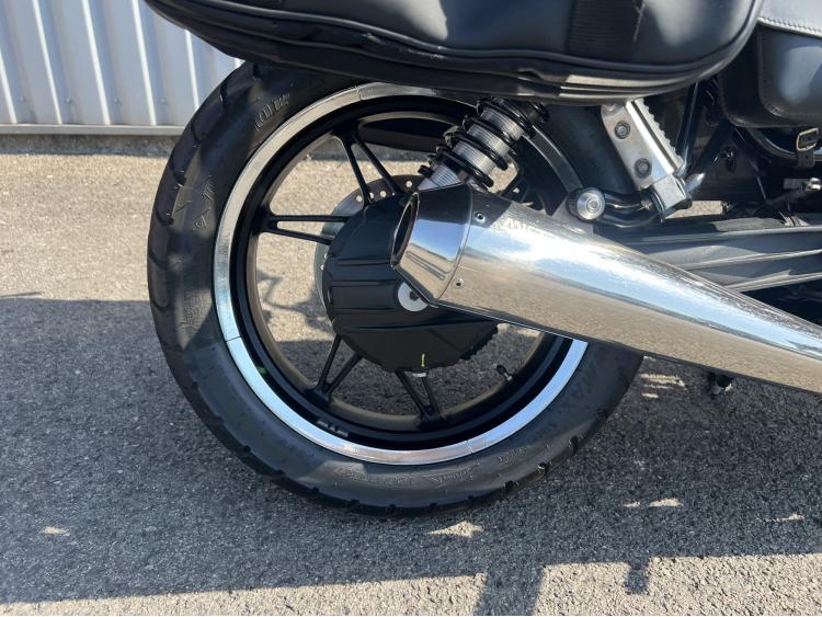 MOTO GUZZI V7 STONE