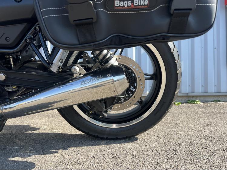 MOTO GUZZI V7 STONE