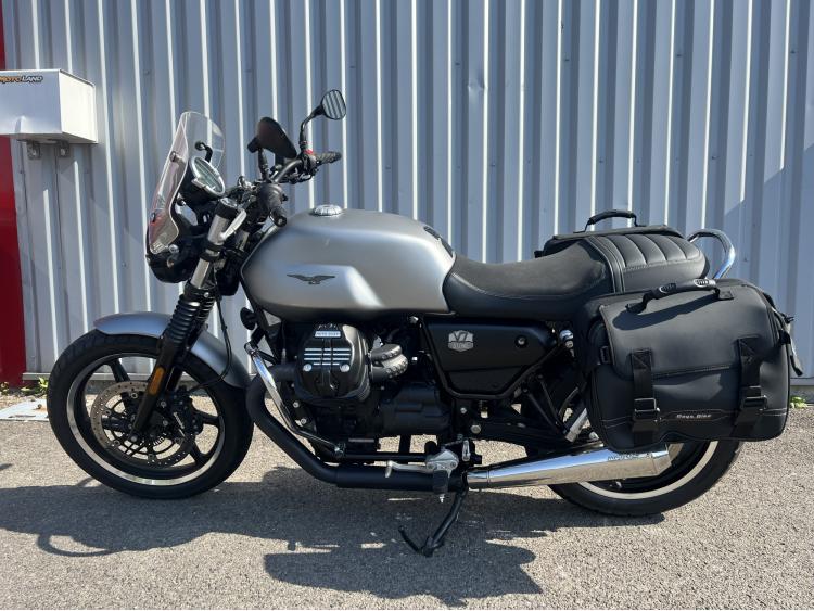 MOTO GUZZI V7 STONE