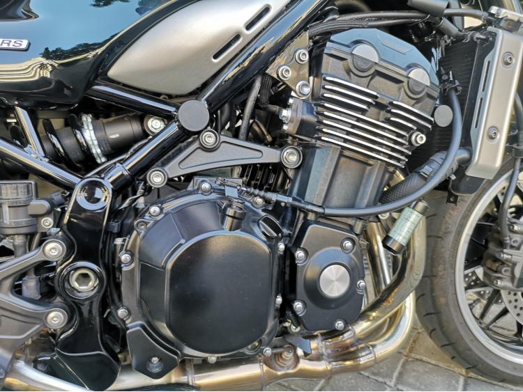KAWASAKI Z 900 RS