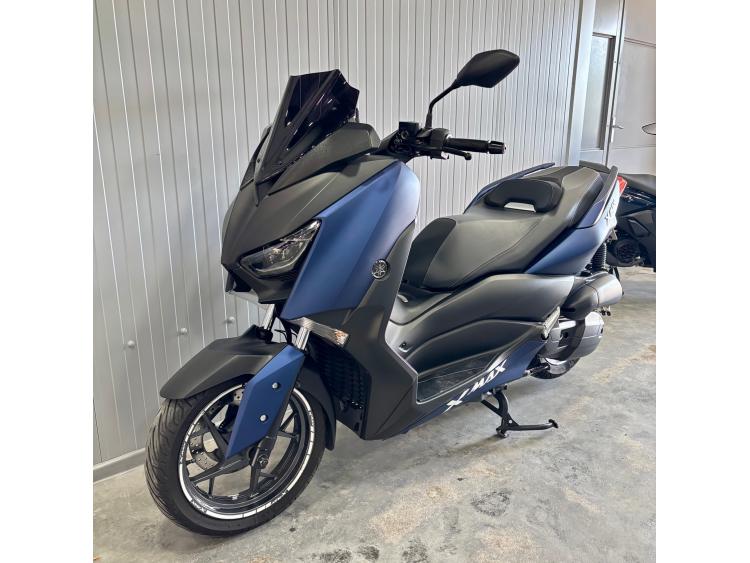 YAMAHA XMAX 125