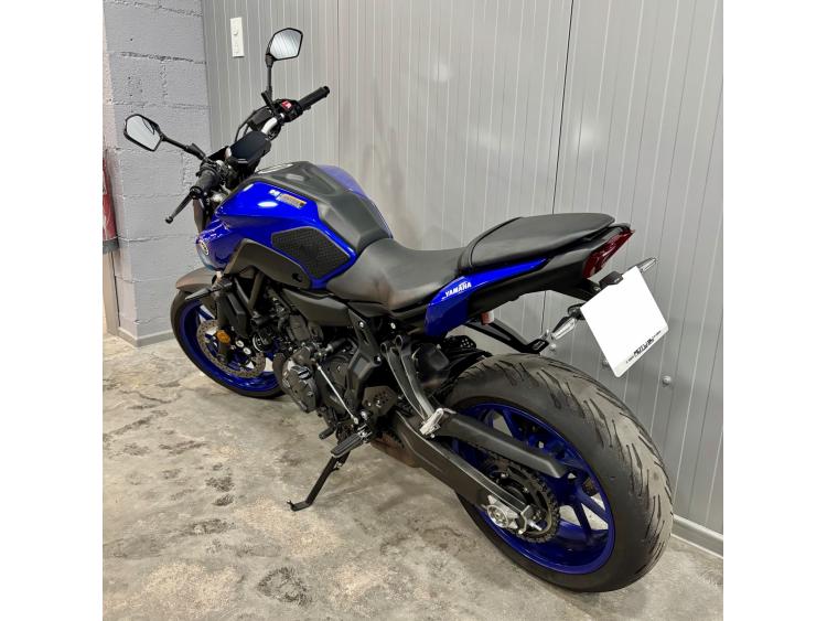 YAMAHA MT-07