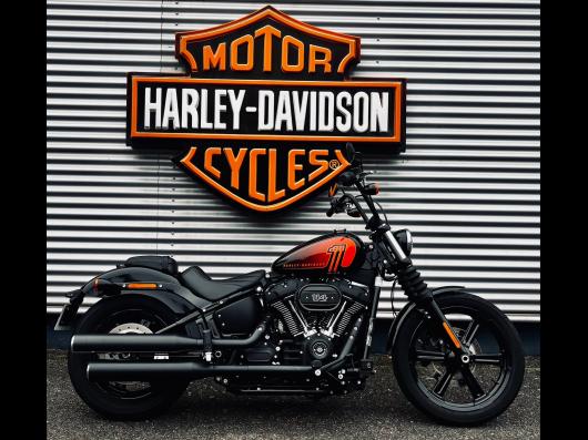 HARLEY-DAVIDSON SOFTAIL STREET BOB 1868