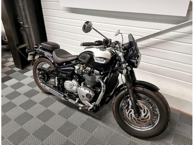 TRIUMPH BONNEVILLE SPEEDMASTER 1200