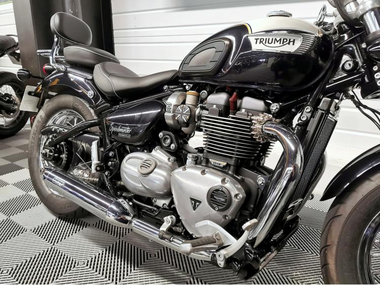 TRIUMPH BONNEVILLE SPEEDMASTER 1200