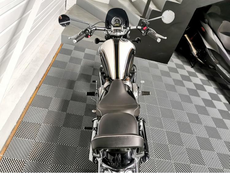 TRIUMPH BONNEVILLE SPEEDMASTER 1200