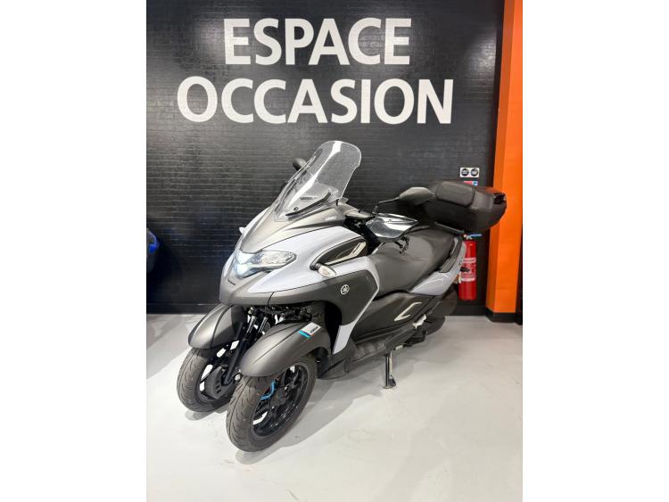 YAMAHA TRICITY 300