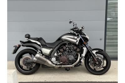 YAMAHA V-MAX 1700