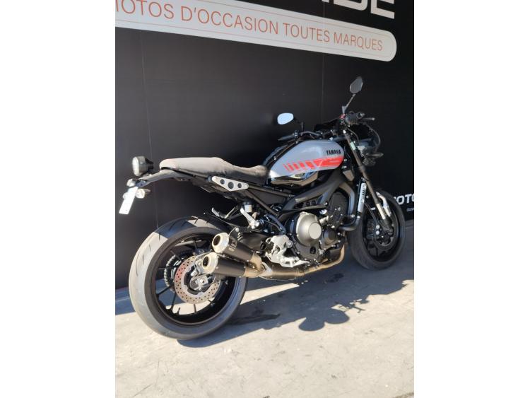 YAMAHA XSR 900 ABARTH