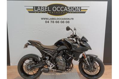 SUZUKI GSX-8S