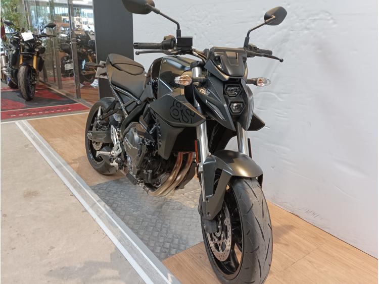SUZUKI GSX-8S