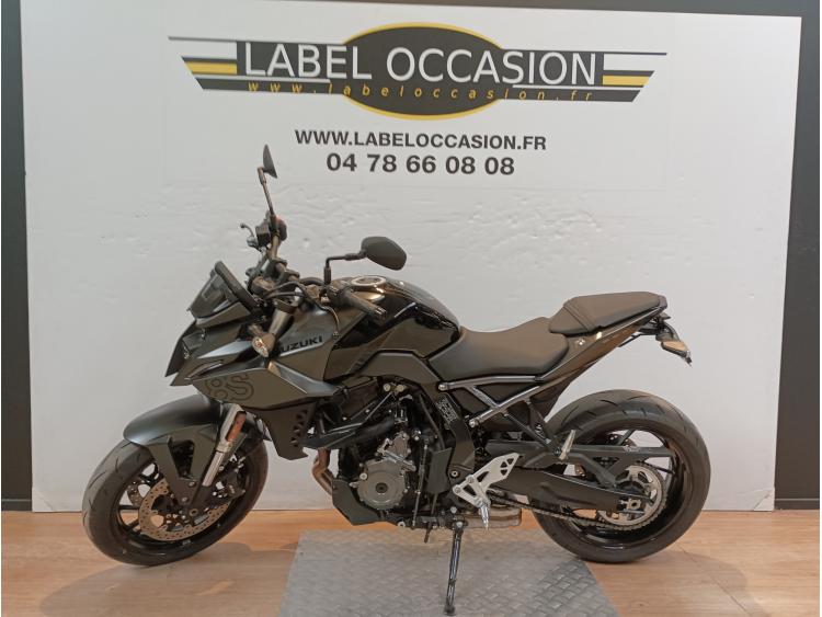 SUZUKI GSX-8S