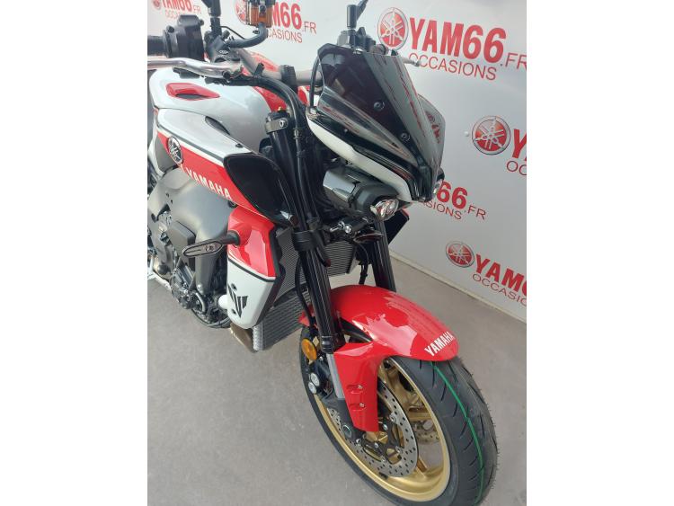 YAMAHA MT-10 Peinture 60Th Anniversaire 