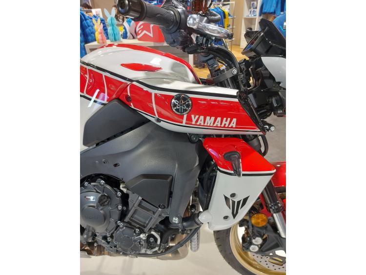 YAMAHA MT-10 Peinture 60Th Anniversaire 