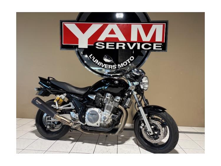 YAMAHA XJR 1300