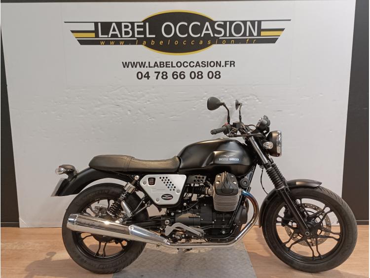 MOTO GUZZI V7 STONE