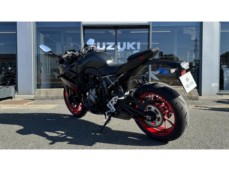 SUZUKI GSX-8R A2