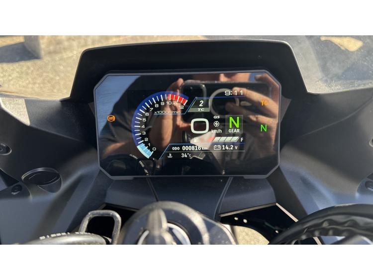 SUZUKI GSX-8R A2
