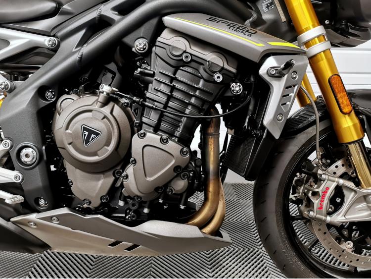 TRIUMPH SPEED TRIPLE 1200 RS - 1200RS - 1ERE MAIN