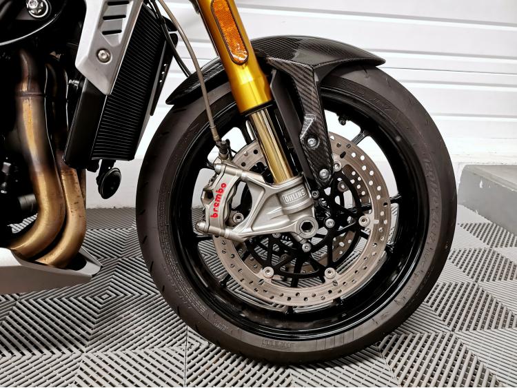 TRIUMPH SPEED TRIPLE 1200 RS - 1200RS - 1ERE MAIN