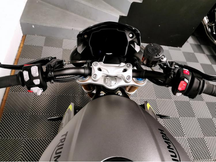 TRIUMPH SPEED TRIPLE 1200 RS - 1200RS - 1ERE MAIN