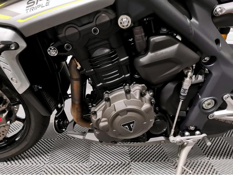 TRIUMPH SPEED TRIPLE 1200 RS - 1200RS - 1ERE MAIN