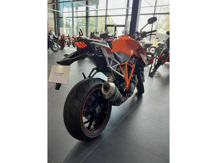 KTM 1290 SUPER DUKE R