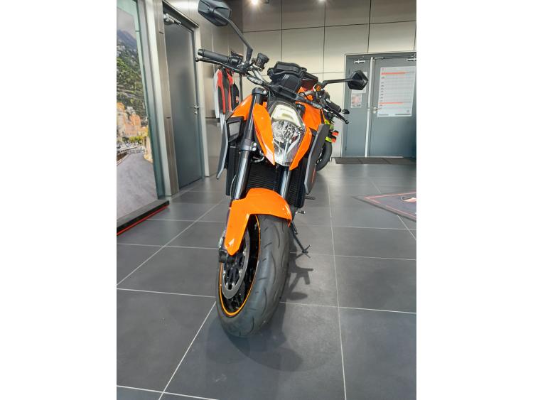 KTM 1290 SUPER DUKE R