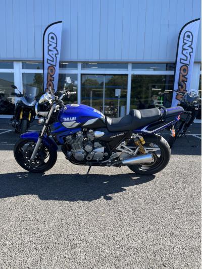 YAMAHA XJR 1300