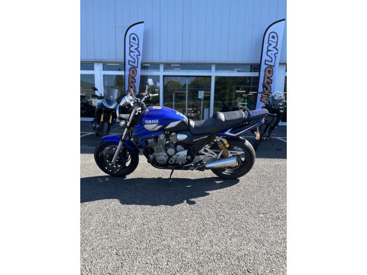 YAMAHA XJR 1300