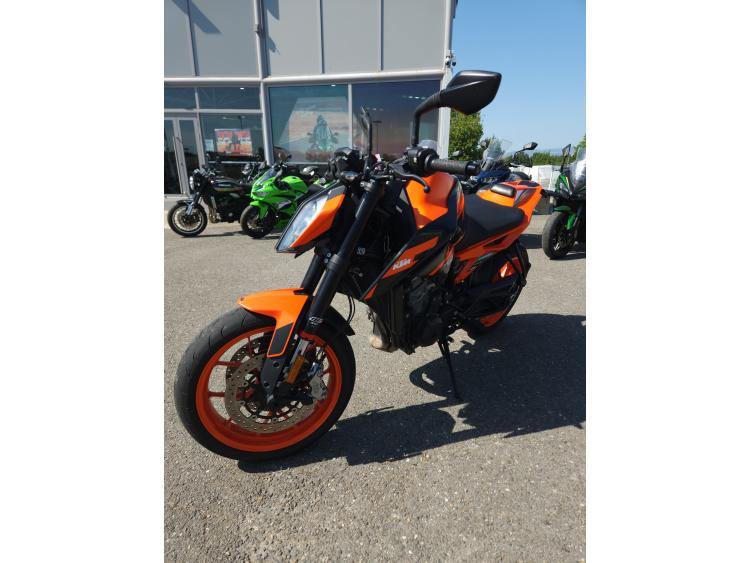 KTM 890 DUKE GP