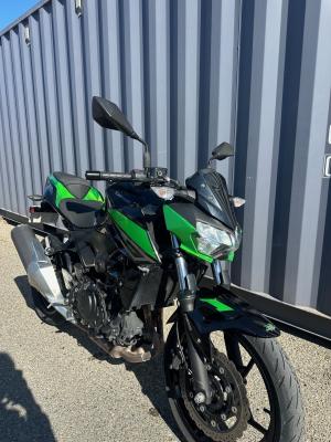 KAWASAKI Z400