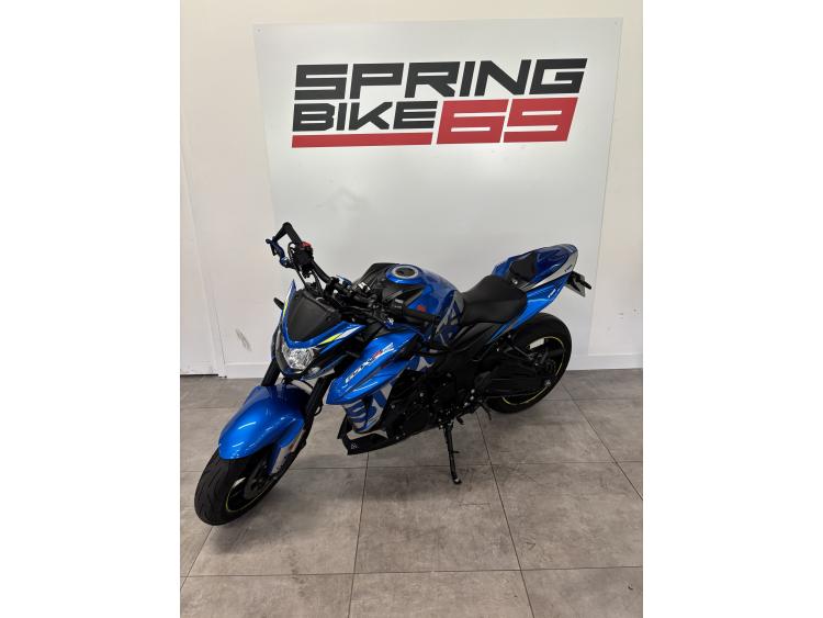 SUZUKI GSX-S 750