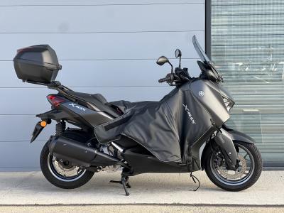 YAMAHA XMAX 300