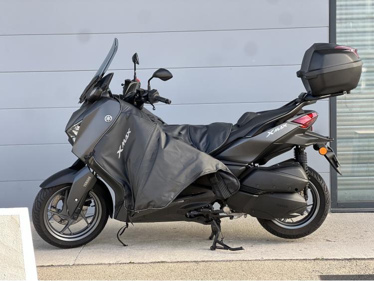 YAMAHA XMAX 300