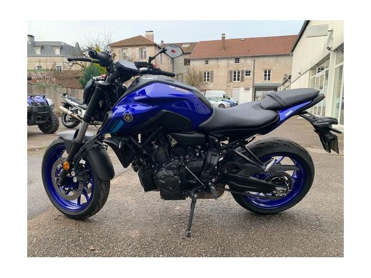 YAMAHA MT-07