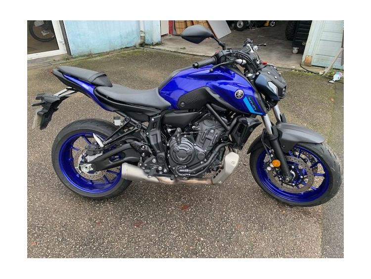YAMAHA MT-07